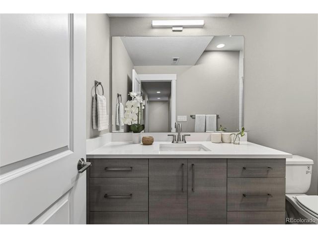 5635 Zuni Ct, Denver, CO 80221