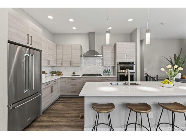 5635 Zuni Ct, Denver, CO 80221