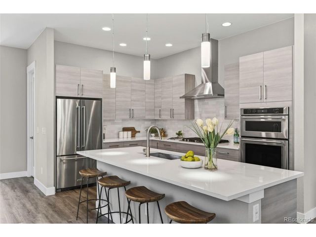 5635 Zuni Ct, Denver, CO 80221