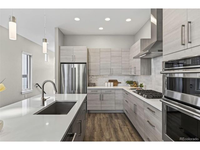 5635 Zuni Ct, Denver, CO 80221