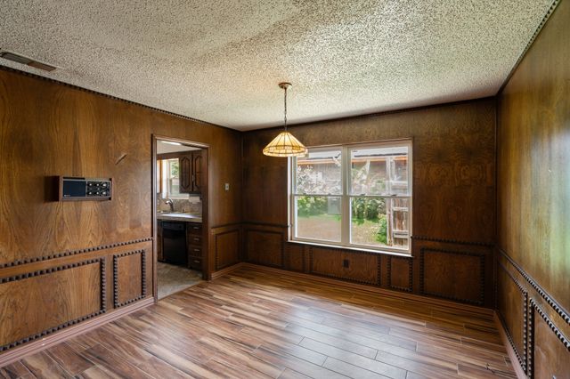 110 S Capri Drive, Duncanville, TX 75116