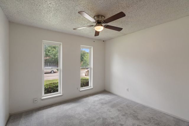 110 S Capri Drive, Duncanville, TX 75116