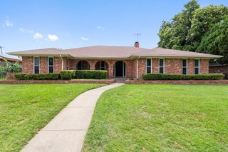 110 S Capri Drive, Duncanville, TX 75116