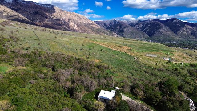 4423 N MAJESTIC CIR, Pleasant View, UT 84414