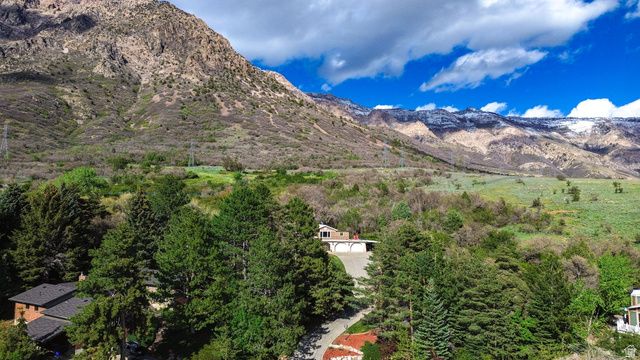 4423 N MAJESTIC CIR, Pleasant View, UT 84414