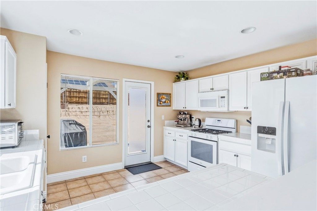 Image 12 of property listing at 71654 Sun Valley, 29 Palms, CA 92277
