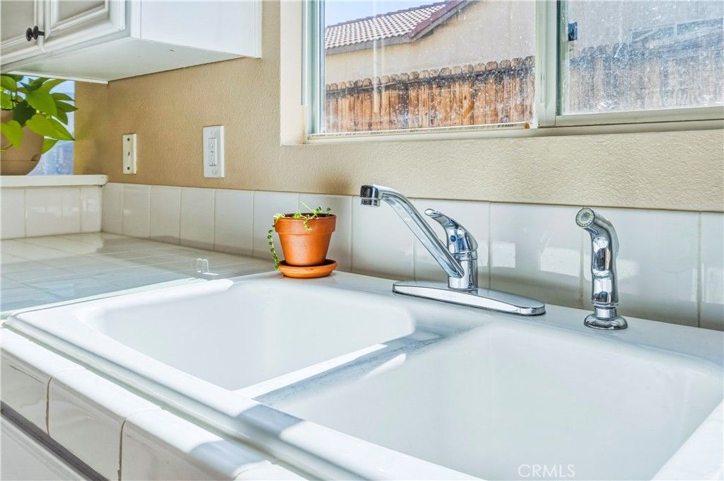 Image 14 of property listing at 71654 Sun Valley, 29 Palms, CA 92277