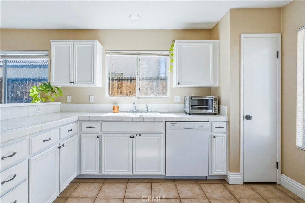 Image 15 of property listing at 71654 Sun Valley, 29 Palms, CA 92277