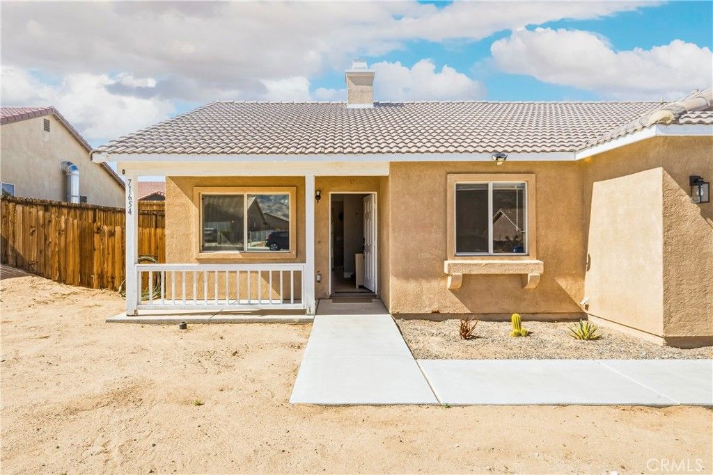 Image 2 of property listing at 71654 Sun Valley, 29 Palms, CA 92277