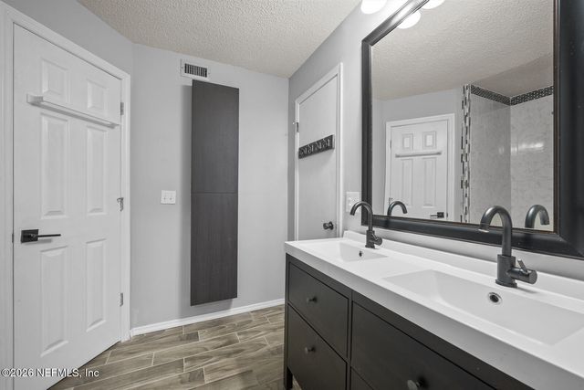 1719 DEBBIE Lane, Orange Park, FL 32073