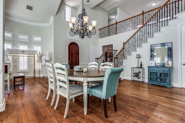6909 Medallion Drive, Plano, TX 75024
