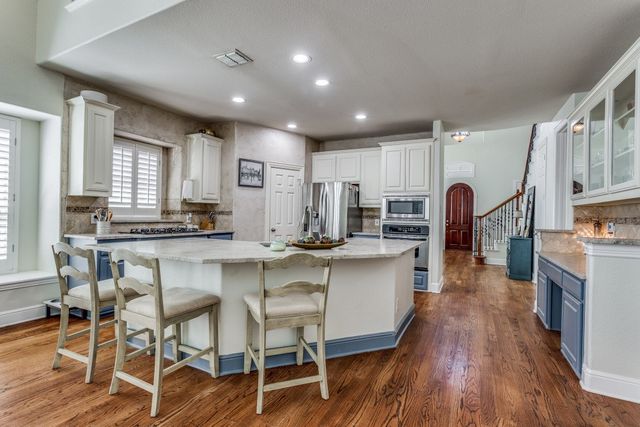 6909 Medallion Drive, Plano, TX 75024