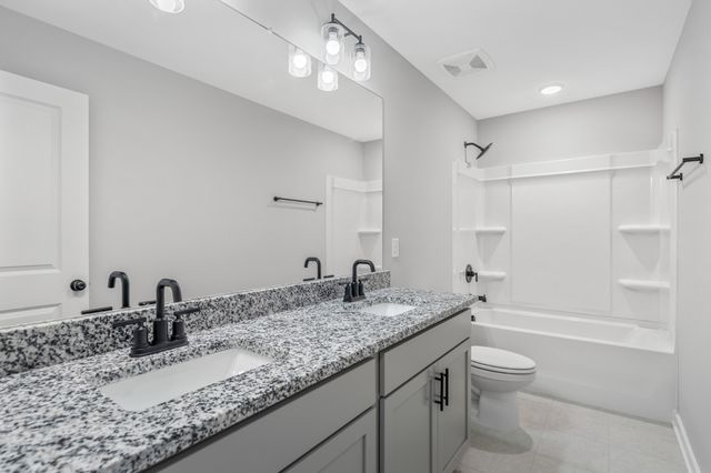 4213 Burton Dr, White House, TN 37188