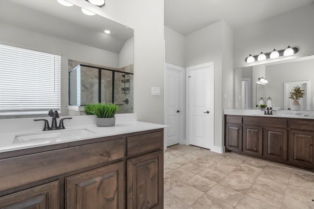 1005 Pebblegate Drive, Weatherford, TX 76085