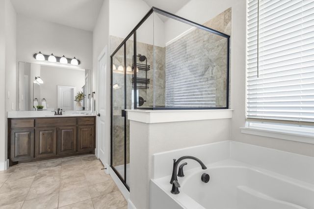 1005 Pebblegate Drive, Weatherford, TX 76085