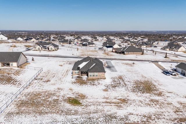 1005 Pebblegate Drive, Weatherford, TX 76085