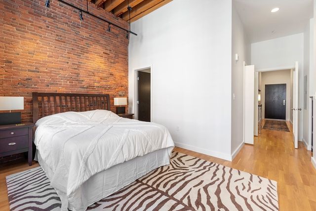 101 Broad St 2C, Boston, MA 02110