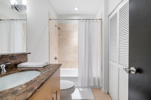 101 Broad St 2C, Boston, MA 02110