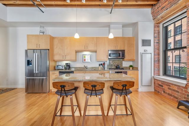 101 Broad St 2C, Boston, MA 02110