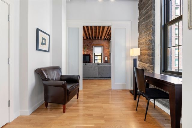 101 Broad St 2C, Boston, MA 02110