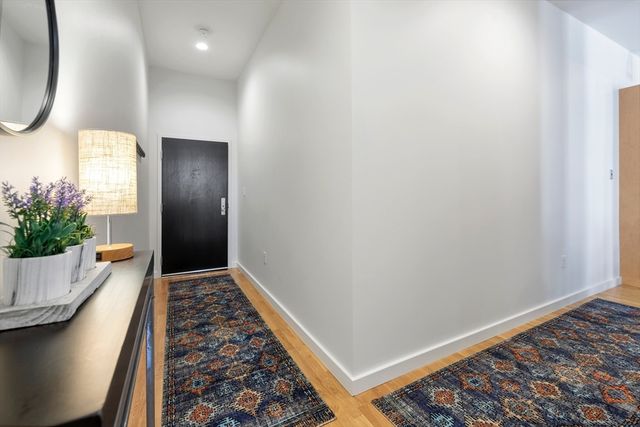 101 Broad St 2C, Boston, MA 02110