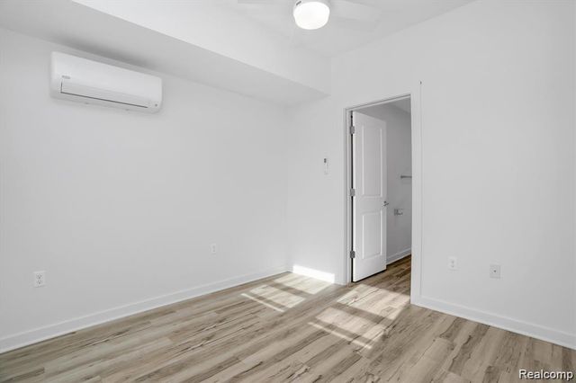 799 E Grand Boulevard 8, Detroit, MI 48207