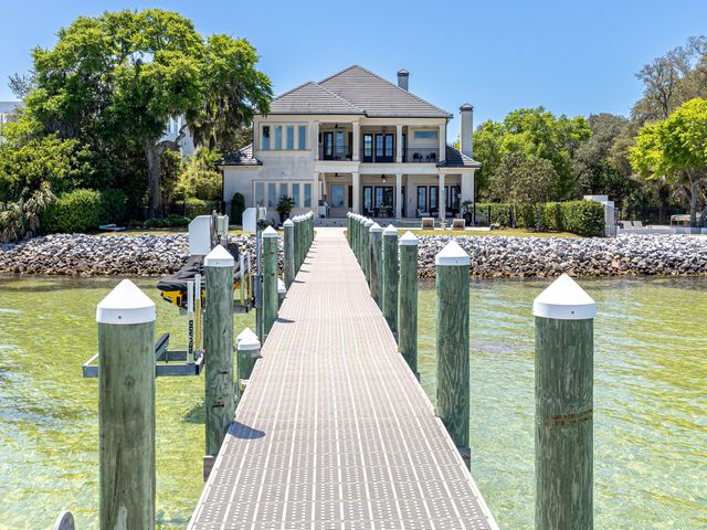 936 Bambi Drive, Destin, FL 32541