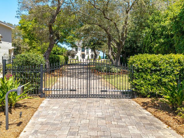936 Bambi Drive, Destin, FL 32541