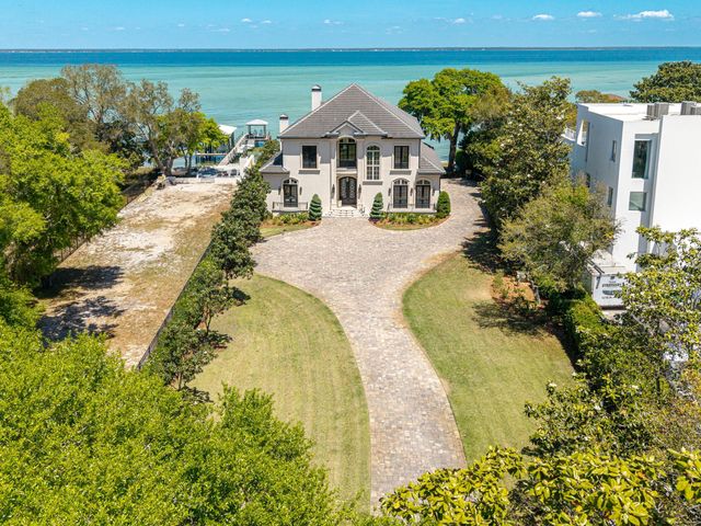 936 Bambi Drive, Destin, FL 32541