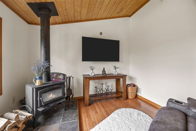 1017 Langenberg Avenue, Iowa City, IA 52240