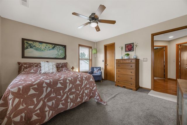 1017 Langenberg Avenue, Iowa City, IA 52240