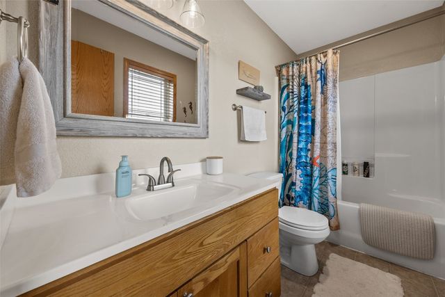 1017 Langenberg Avenue, Iowa City, IA 52240