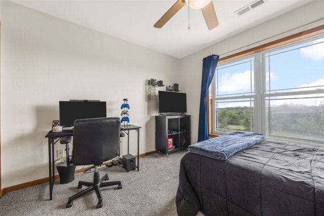 1017 Langenberg Avenue, Iowa City, IA 52240