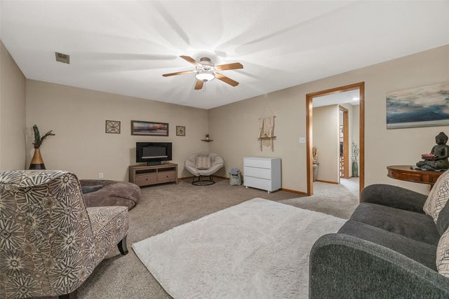 1017 Langenberg Avenue, Iowa City, IA 52240