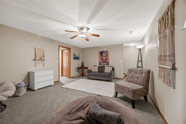 1017 Langenberg Avenue, Iowa City, IA 52240