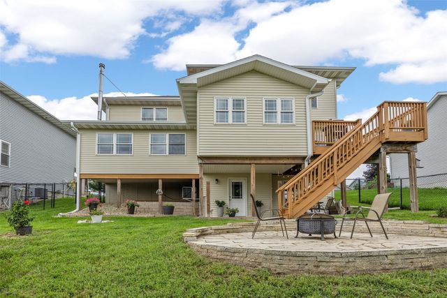 1017 Langenberg Avenue, Iowa City, IA 52240