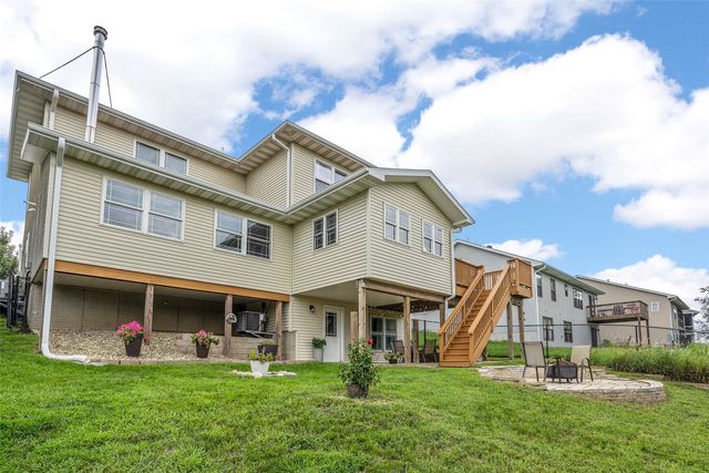 1017 Langenberg Avenue, Iowa City, IA 52240