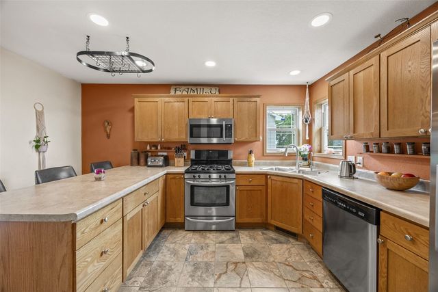1017 Langenberg Avenue, Iowa City, IA 52240