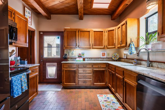 3217 20th Avenue SE, Rio Rancho, NM 87124