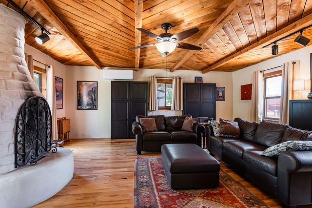 3217 20th Avenue SE, Rio Rancho, NM 87124