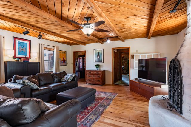 3217 20th Avenue SE, Rio Rancho, NM 87124