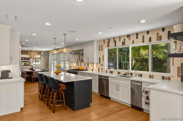 418 Parkwood Ln, Encinitas, CA 92024