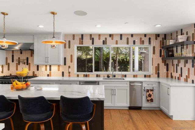 418 Parkwood Ln, Encinitas, CA 92024