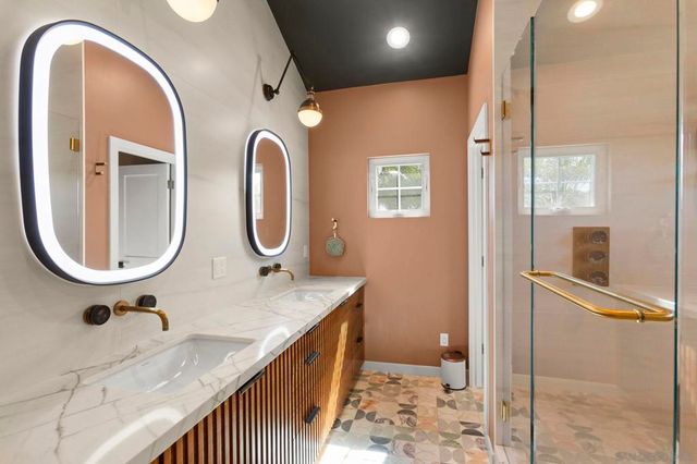 418 Parkwood Ln, Encinitas, CA 92024