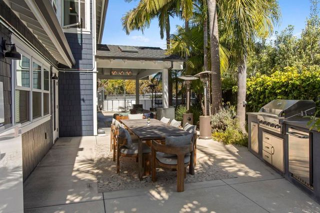 418 Parkwood Ln, Encinitas, CA 92024