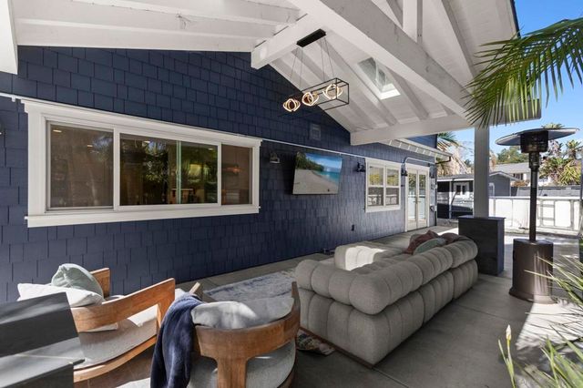 418 Parkwood Ln, Encinitas, CA 92024