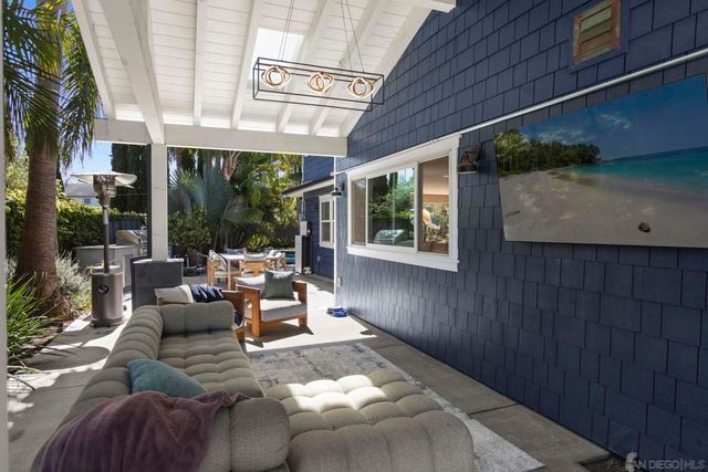 418 Parkwood Ln, Encinitas, CA 92024