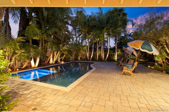 418 Parkwood Ln, Encinitas, CA 92024