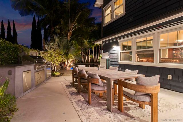 418 Parkwood Ln, Encinitas, CA 92024