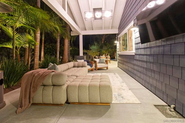 418 Parkwood Ln, Encinitas, CA 92024